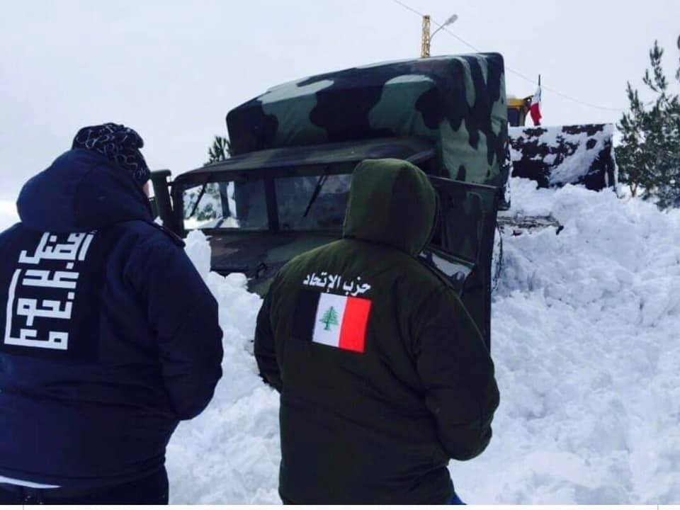 بالصور: فوج الثلوج يتحرك لخدمة اهالي البقاع