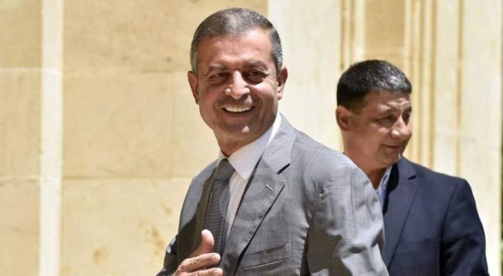 قبيسي ردا على السنيورة: لأنك لا تعرف معنى الصداقة لذلك ليس لك صديق