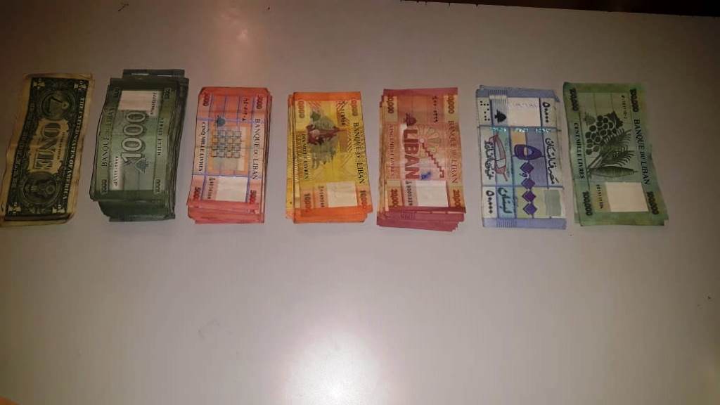 القبض على سوريين في اللبوة سرقا مبلغ 5 ملايين ليرة من مركز الرعاية الصحية