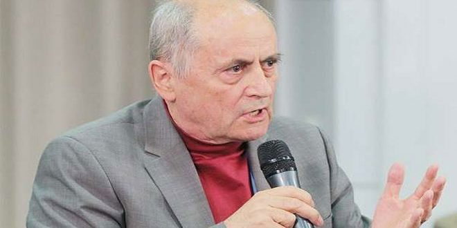 تشارنوغورسكي يطالب الحكومة السلوفاكية بإعادة العلاقات مع سورية