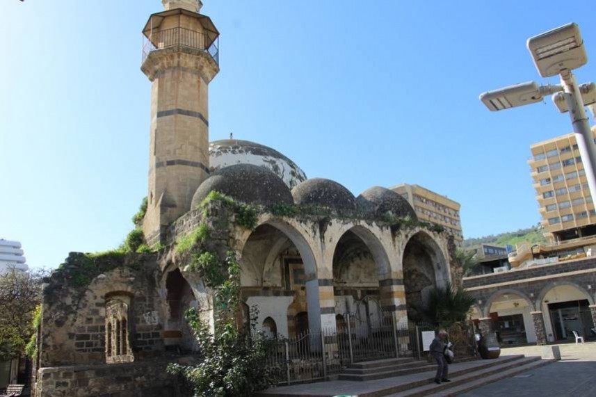 غنايم يحذر الاحتلال من تحويل مسجد البحر في طبريا إلى متحف