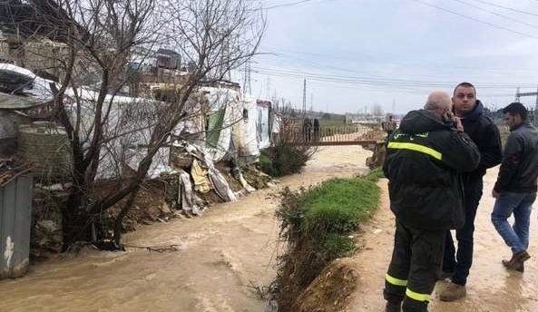 فقدان الطفلة آية مهنا في نهر الفيضا في زحلة وفرق الانقاذ تبحث عنها