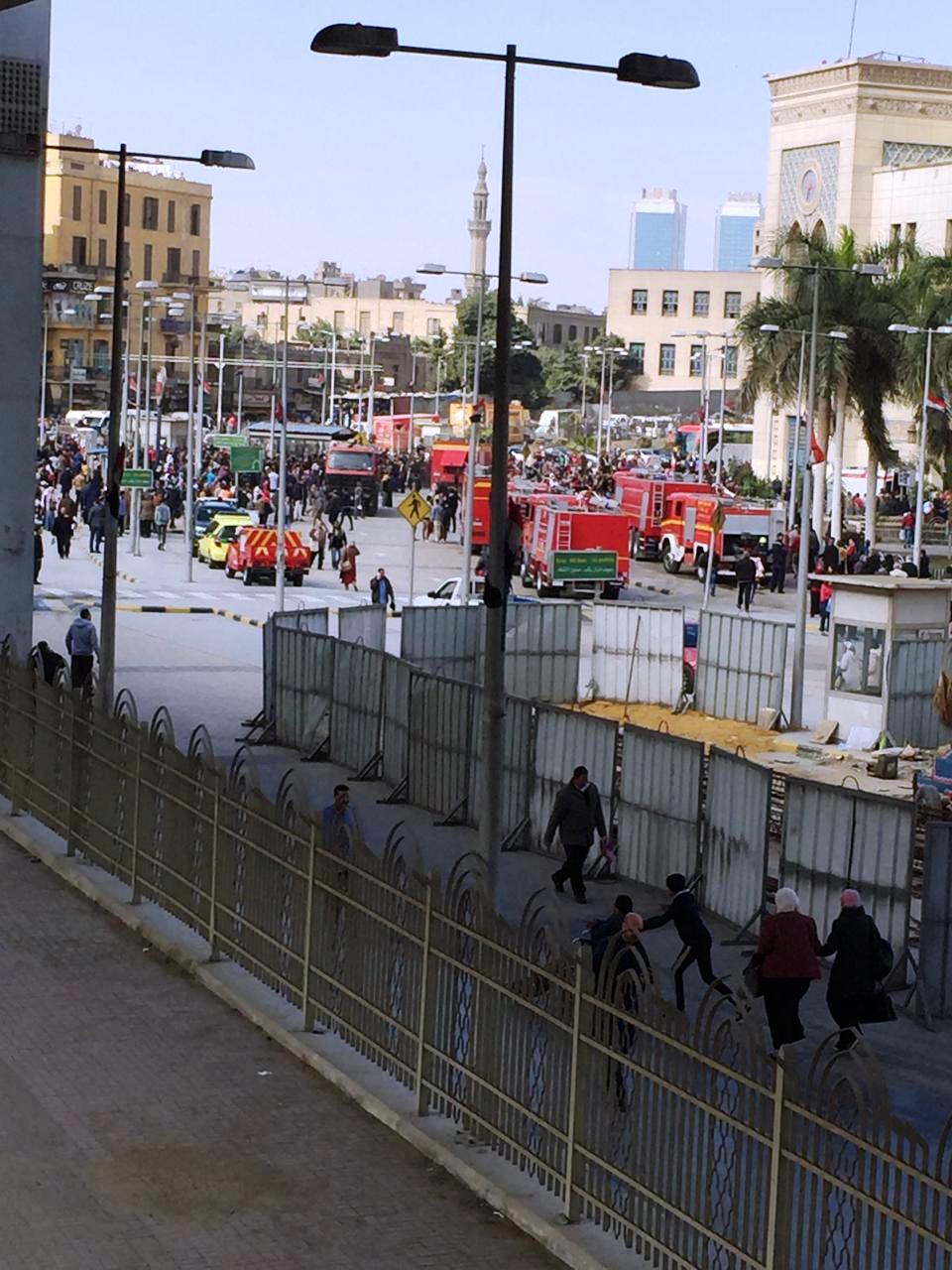 حريق هائل داخل محطة قطارات مصر الرئيسية