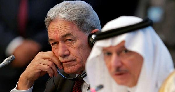 وزير خارجية نيوزيلندا يطمئن المسلمين في بلاده