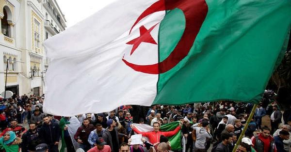 القمة من الجزائر إلى سوريا