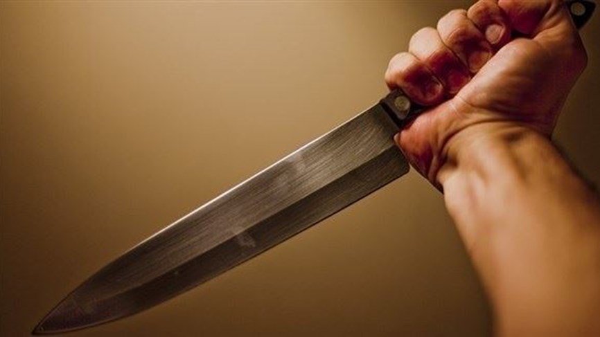 توفي طعناً بسكين إثر إشكال في طليا