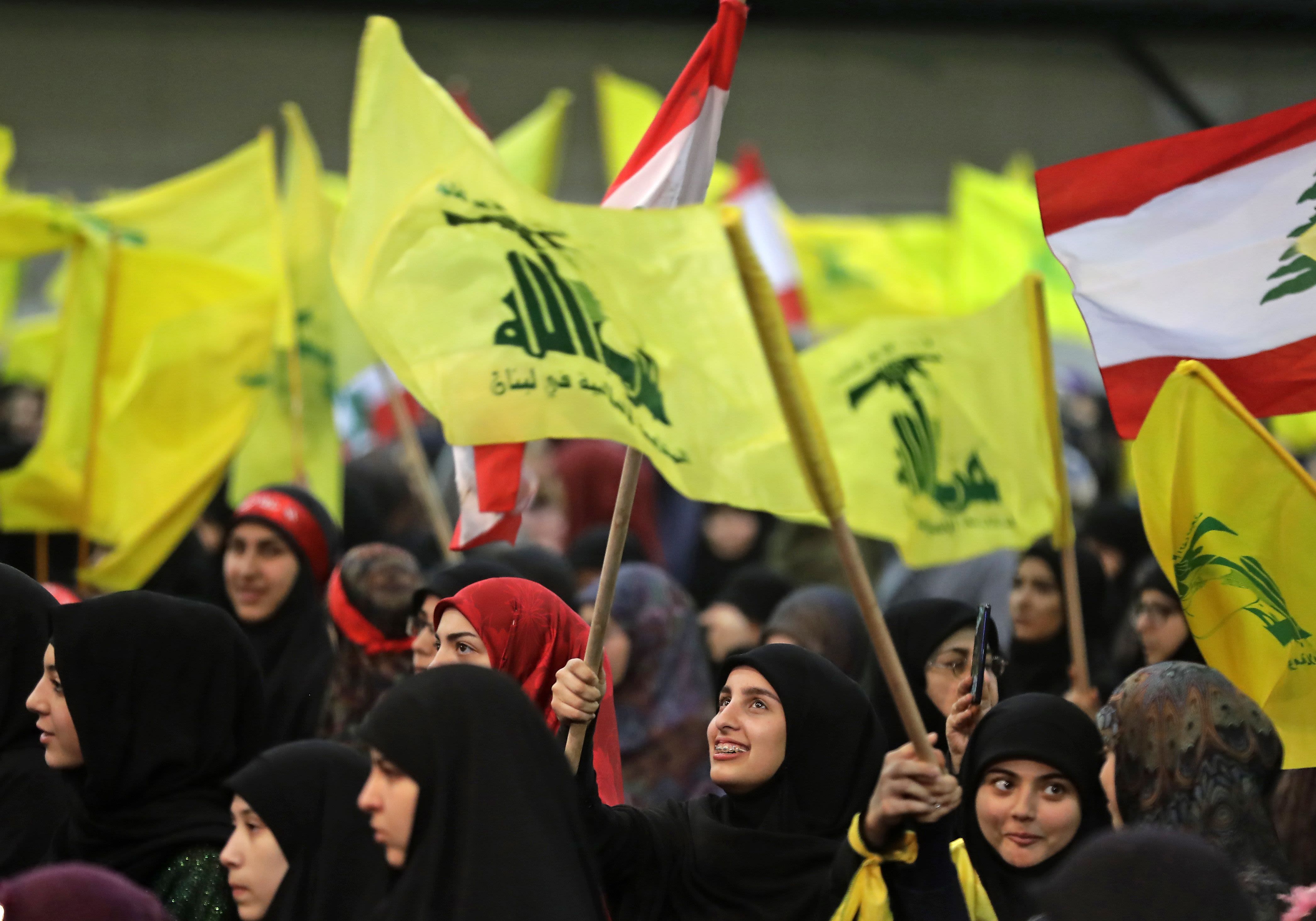 عقوبات إيران تضرب حزب الله .. وصناديق التبرعات تكشف المستور