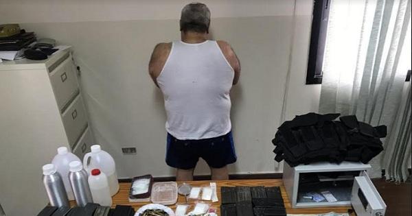 ضبط مواد تُستخدم في طبخ المُخدّرات.
