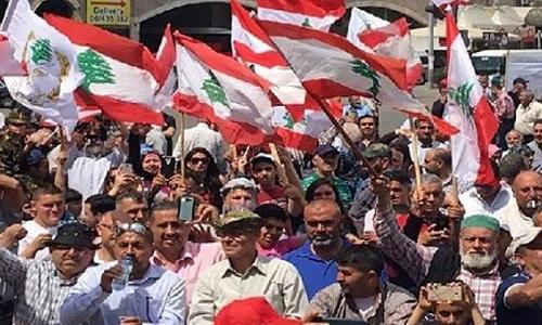 العسكريون المتقاعدون: أول عصيان "غير متآمر"