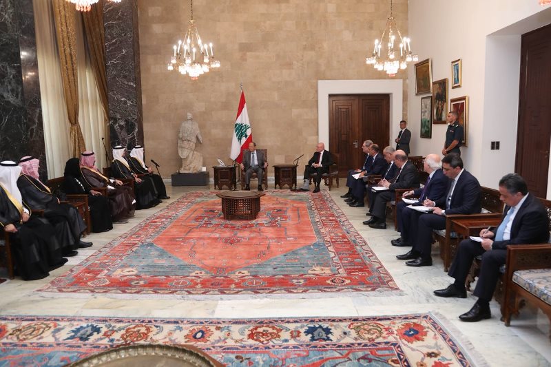 رئيس الجمهورية استقبل وفد مجلس الشورى السعودي وأشاد بمبادرات الملك سلمان