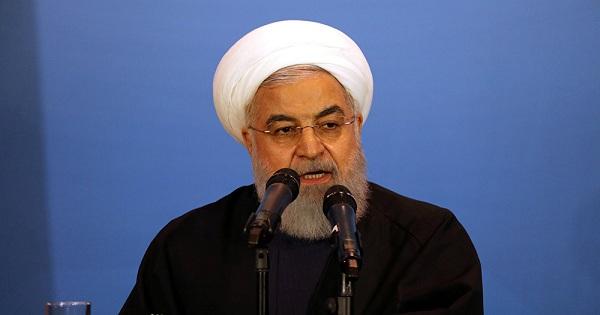 روحاني: العقوبات الأميركية ستفشل والبيت الأبيض "متخلف عقليا"