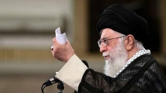 إلى التصعيد در... خامنئي: القرصنة البريطانية لن تمر دون رد