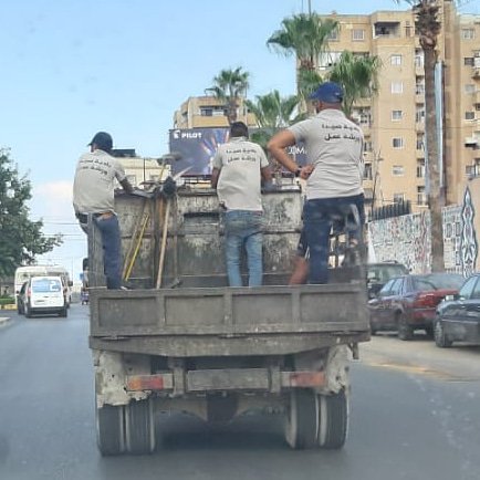 “اليازا”: موظفو بلدية يخالفون قانون السير.