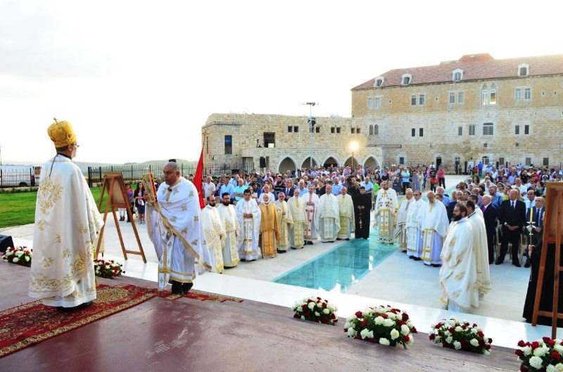 قداس احتفالي في دير المخلص في جون في عيد التجلي
