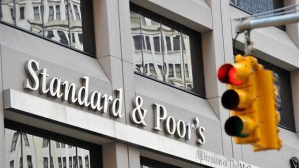 محاولات فاشلة مع "ستاندرد اند بورز" لتأخير صدور تقريرها