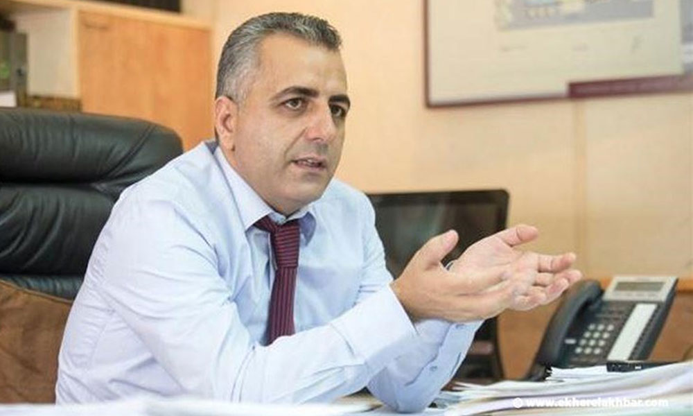 كركي يفسخ عقود مع أطباء وصيادلة وينذر آخرين