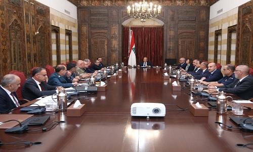 أين مصلحة لبنان في التماهي مع "حزب الله"؟