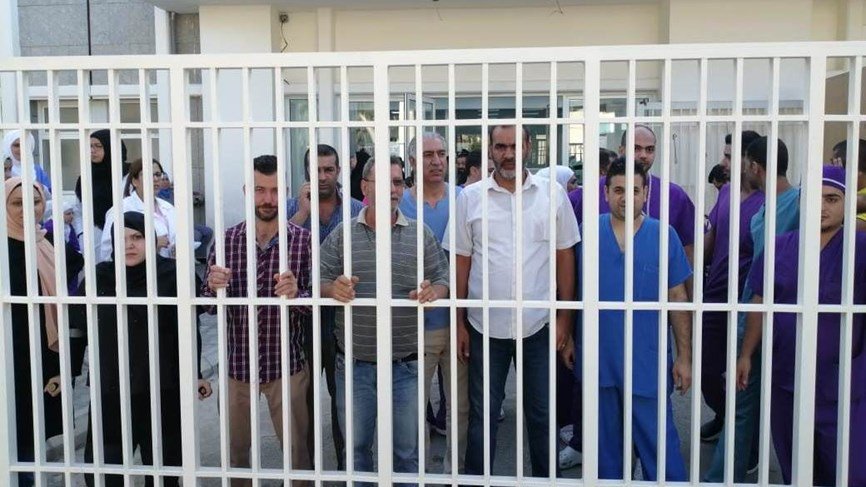 موظفو مستشفى الحريري الحكومي بدأوا اعتصاما مفتوحا حتى تسديد رواتبهم