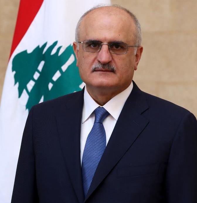 مذكرة لوزير المالية عن العقارات الصادرة بشأنها تراخيص اشغال املاك عمومية بحرية