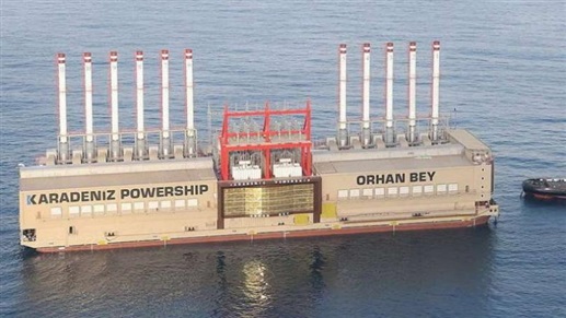 "صفقات" البواخر تُقلق الفرنسيين.. ولائحة بـ"أسماء المنتفعين"