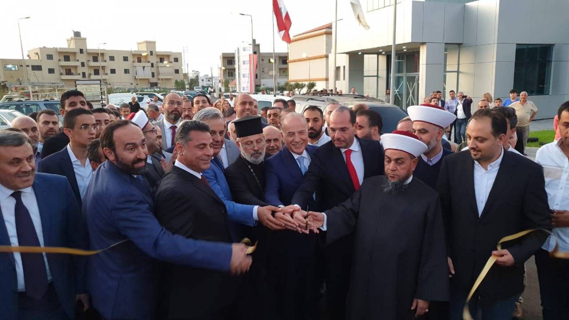 مراد: لا حل لأزمتنا إلا بمحاربة الفساد والهدر وتطبيق القوانين