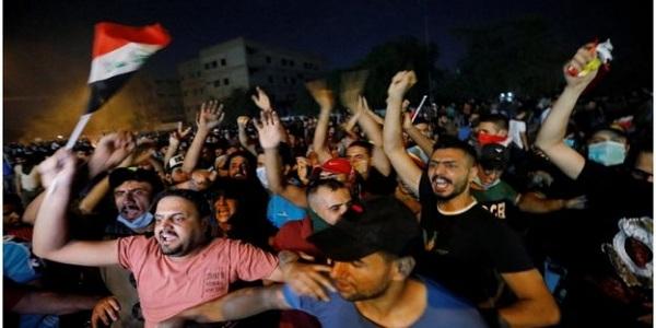 صحيفة أي: "العراق على شفا انتفاضة شعبية"