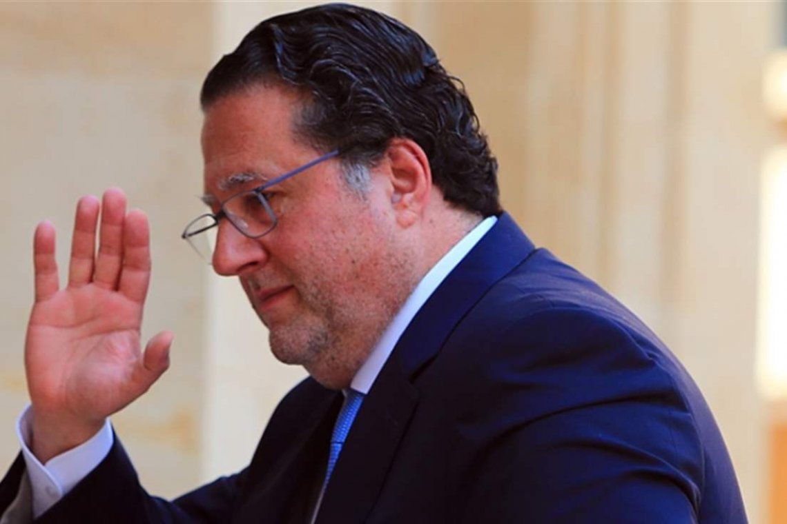 جديد قنبلة الرسوم على الواتساب... شقير: كانت فكرة حاصباني!