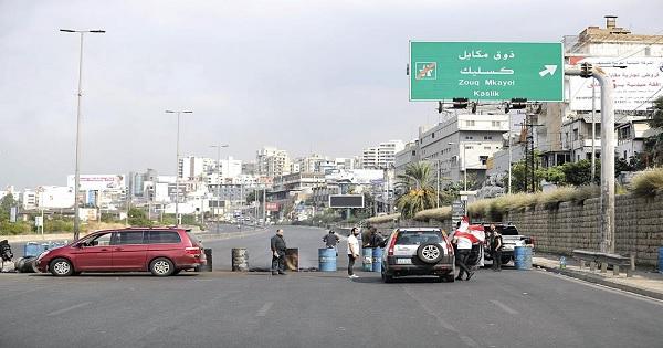 لبنان على أبواب "مُكاسَرةٍ" والسلطة تتّهم الثورة بتنفيذ انقلاب