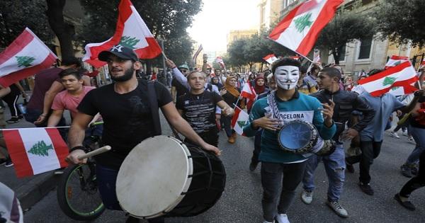 حان وقت الحقيقة: من يلعب بالبلاد؟