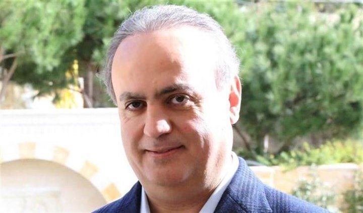 وهاب: هذه المطالب لا تسمح لمجموعات بقطع الطرقات وإذلال الناس