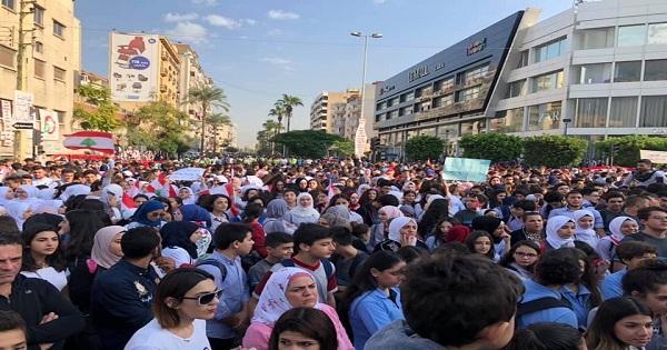 رسالة الى طلاب لبنان: انزلوا معنا