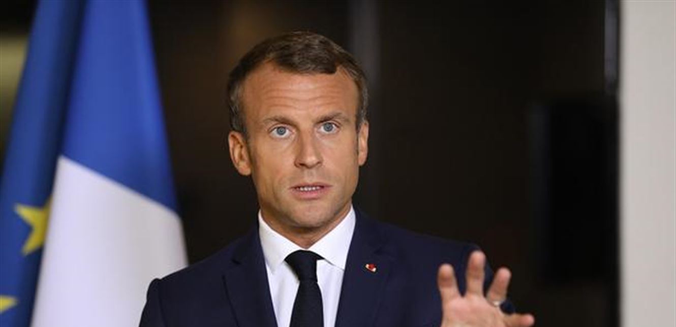ماكرون يدخل على خط الأزمة الحكومية.. بقوة