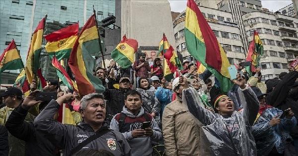المكسيك تمنح حق اللجوء لموراليس .. وترامب يشيد بجيش بوليفيا