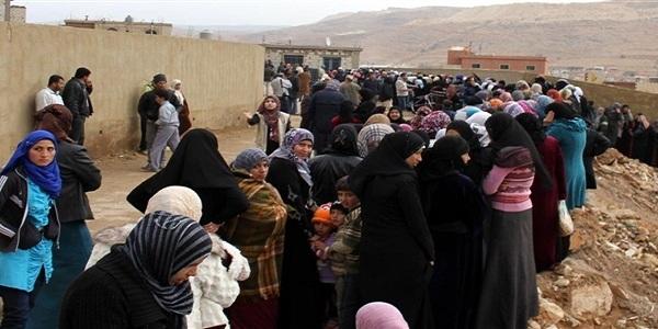 فضيحةٌ في صفوف النّازحين: مساعدات الشتاء مقابل "الذهب"