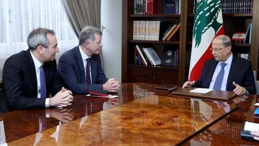 الموفد البريطاني ريتشارد مور أكد ضرورة حماية المتظاهرين