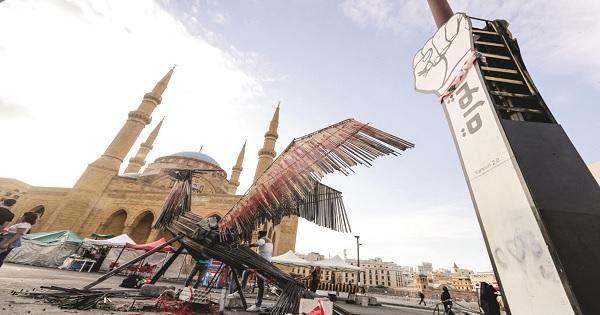 لبنان يراوح فوق "فوهة" المأزق السياسي والهاوية المالية!