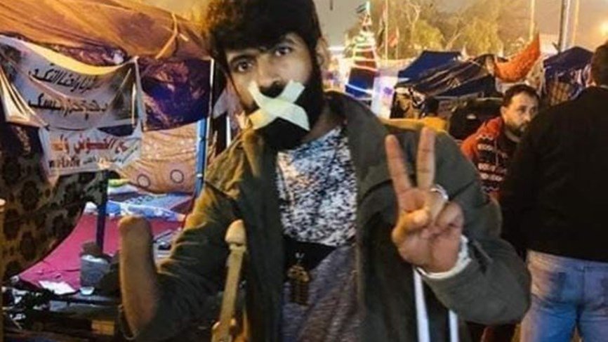  المحتجون في الساحات العراقية يعلنون الإضراب عن الطعام