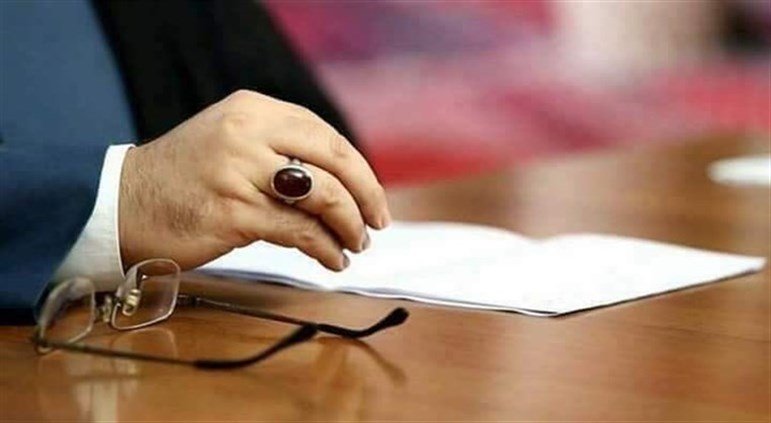 السيّد نصرالله متجولاً في الضاحية في سيارته وبين ناسه!