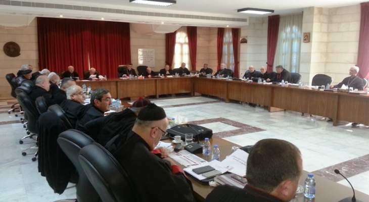 المطارنة الموارنة حذروا من الالتفاف على مطالب اللبنانيين: ندين التعرض للمصارف