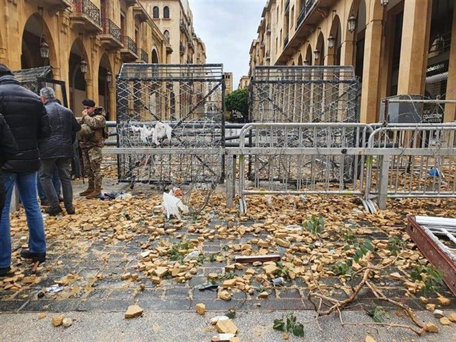 الطبقة السياسية تدير الظهر... "تَقَصُّداً" أو "تقصيراً"!