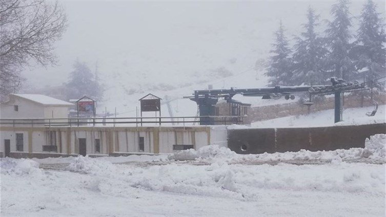 الثلوج تُلامس الـ 600 متر غداً!