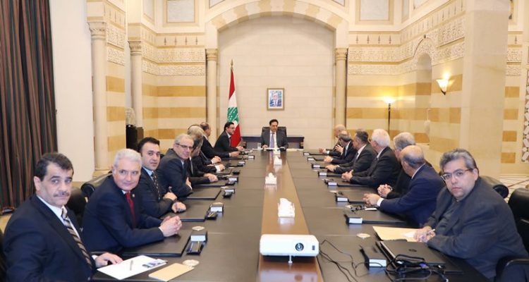 دياب لتجمع رجال وسيدات الاعمال: كونوا شركاء في عملية إنقاذ بلدكم