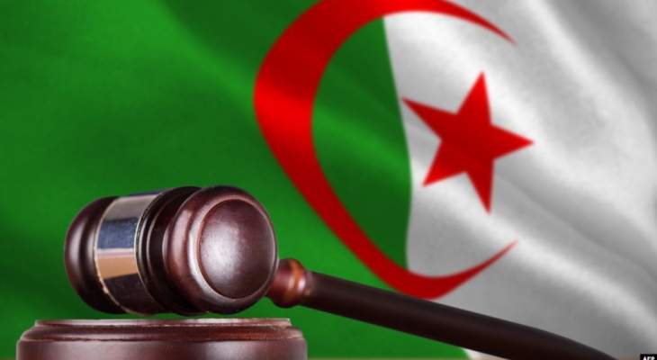 جزائريون يحتفلون بـ"دواء كورونا" ويخرجون الى الشوارع غير آبهين بالحجر