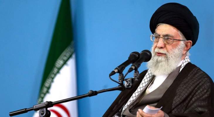 خامنئي: التغيير في مجال الاقتصاد يكون بفصل اقتصاد البلد عن عائدات النفط