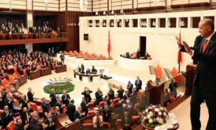 إسقاط عضوية ثلاثة نواب معارضين في البرلمان التركي