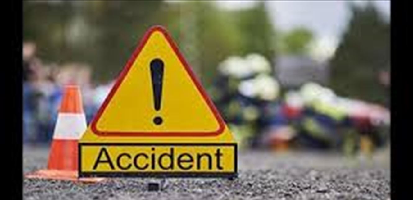 اصابة سائق بيك اب بجروح اثر انقلاب آليته في السكسكية