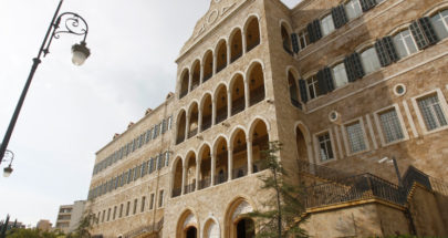 7 وزراء يعيشون في الخارج