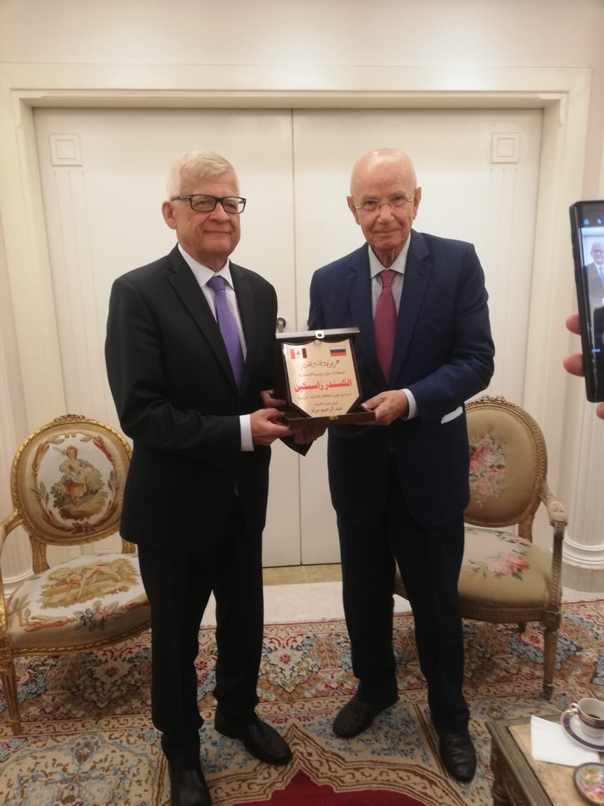 لقاء تكريمي وداعي في دارة مراد