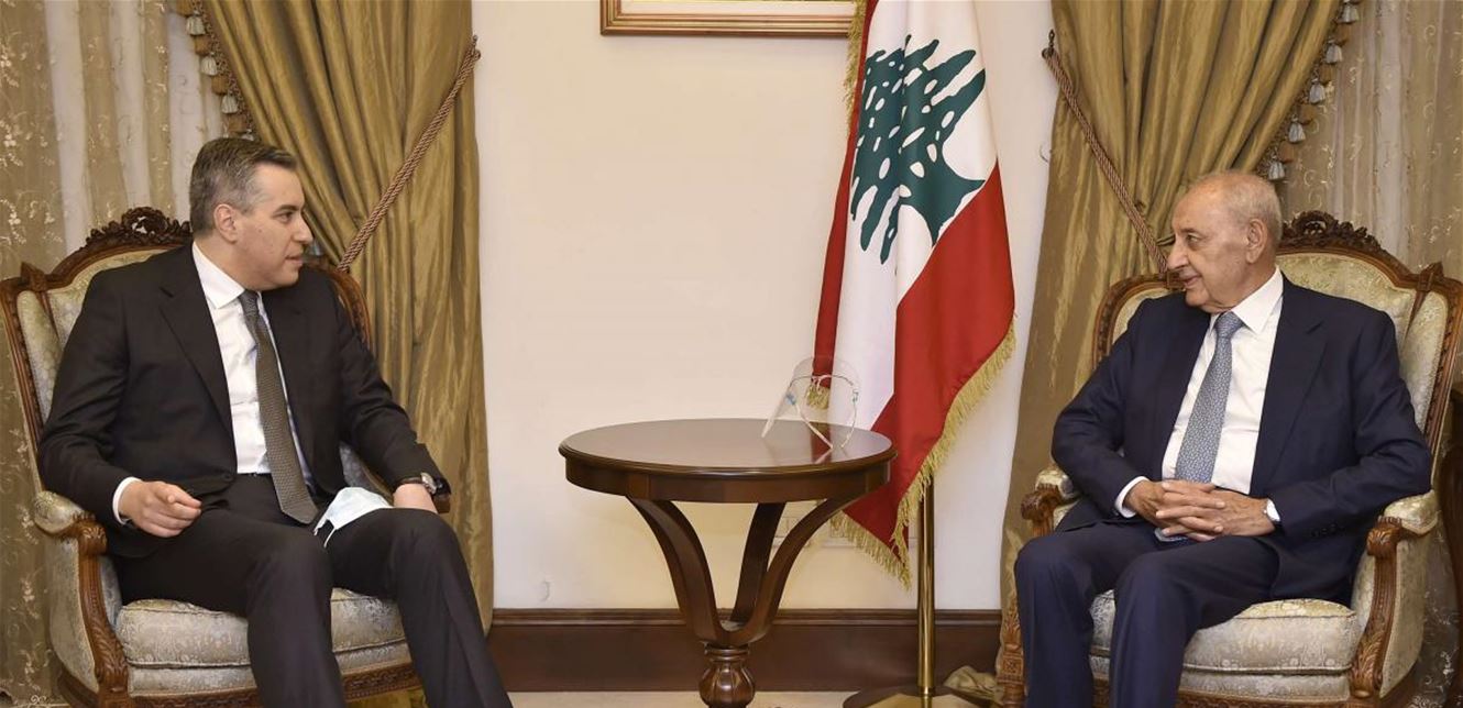 "انحناءة" فرنسية وتصلّب شيعي: خميس الاعتذار أو سبت التنازل؟!