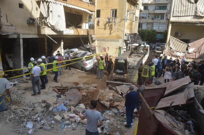 بالصور المؤسفة: طريق الجديدة تستفيق على هول الدمار الذي خلفه انفجار الامس 